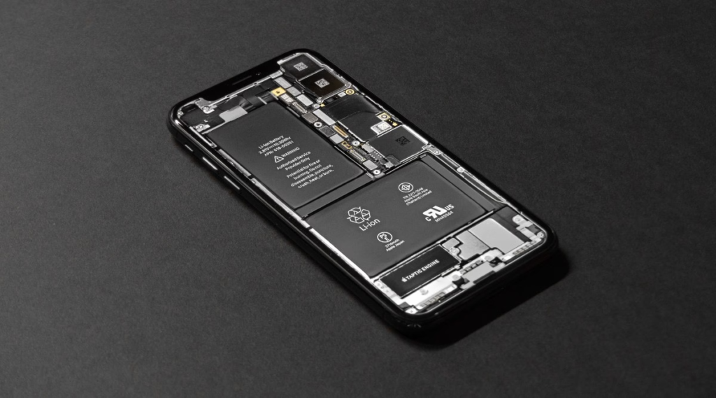 إزالة بطارية الهاتف للخصوصية