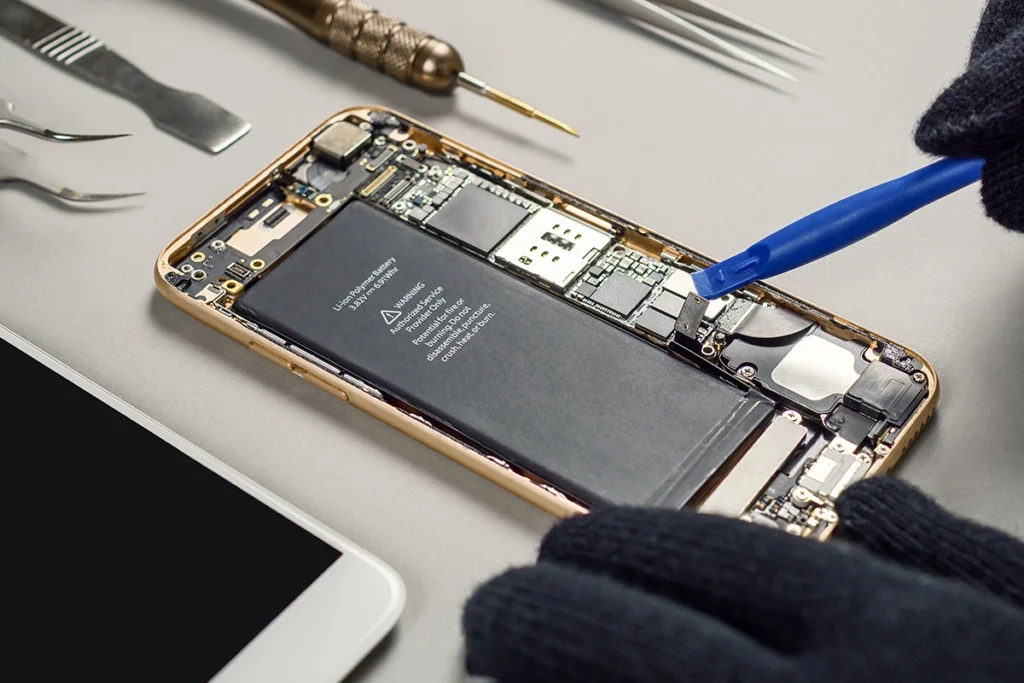 إزالة بطارية الهاتف للخصوصية